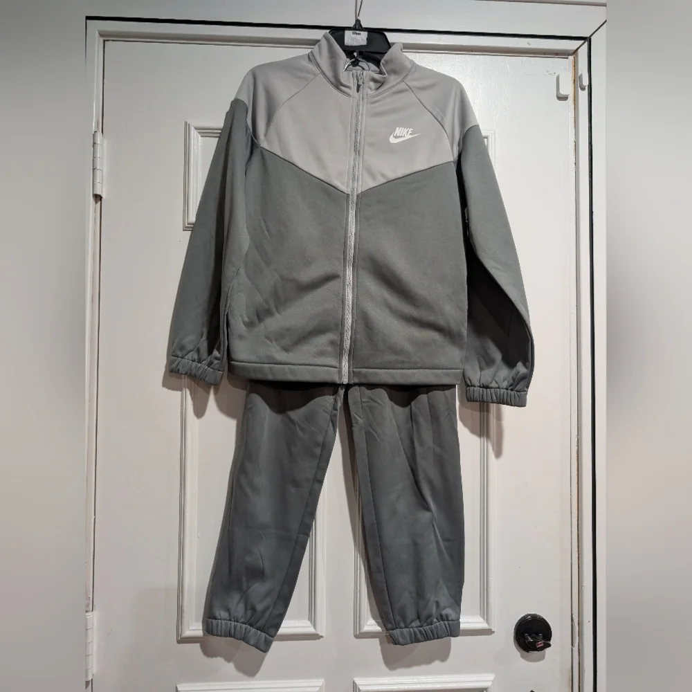 Nike Kids Two-Tone Gray Joggers